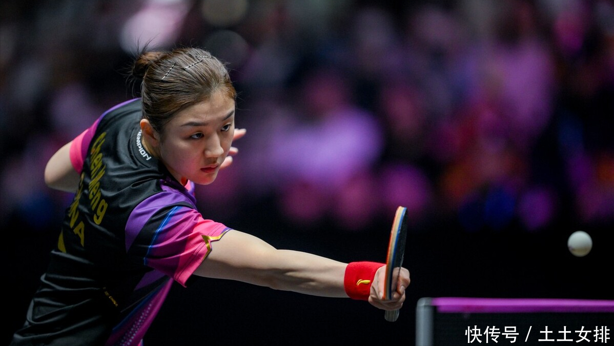 赛中展现更 赛中展现更