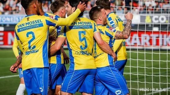 她的个人能 她的个人能