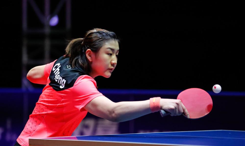 拉卡泽特回到酋长球场，观看并解说枪手对阵拜仁的比赛（拉卡泽特重返酋长球场，现场解说阿森纳对拜仁之战）