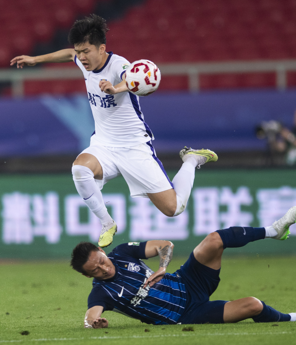 于左后卫 于左后卫